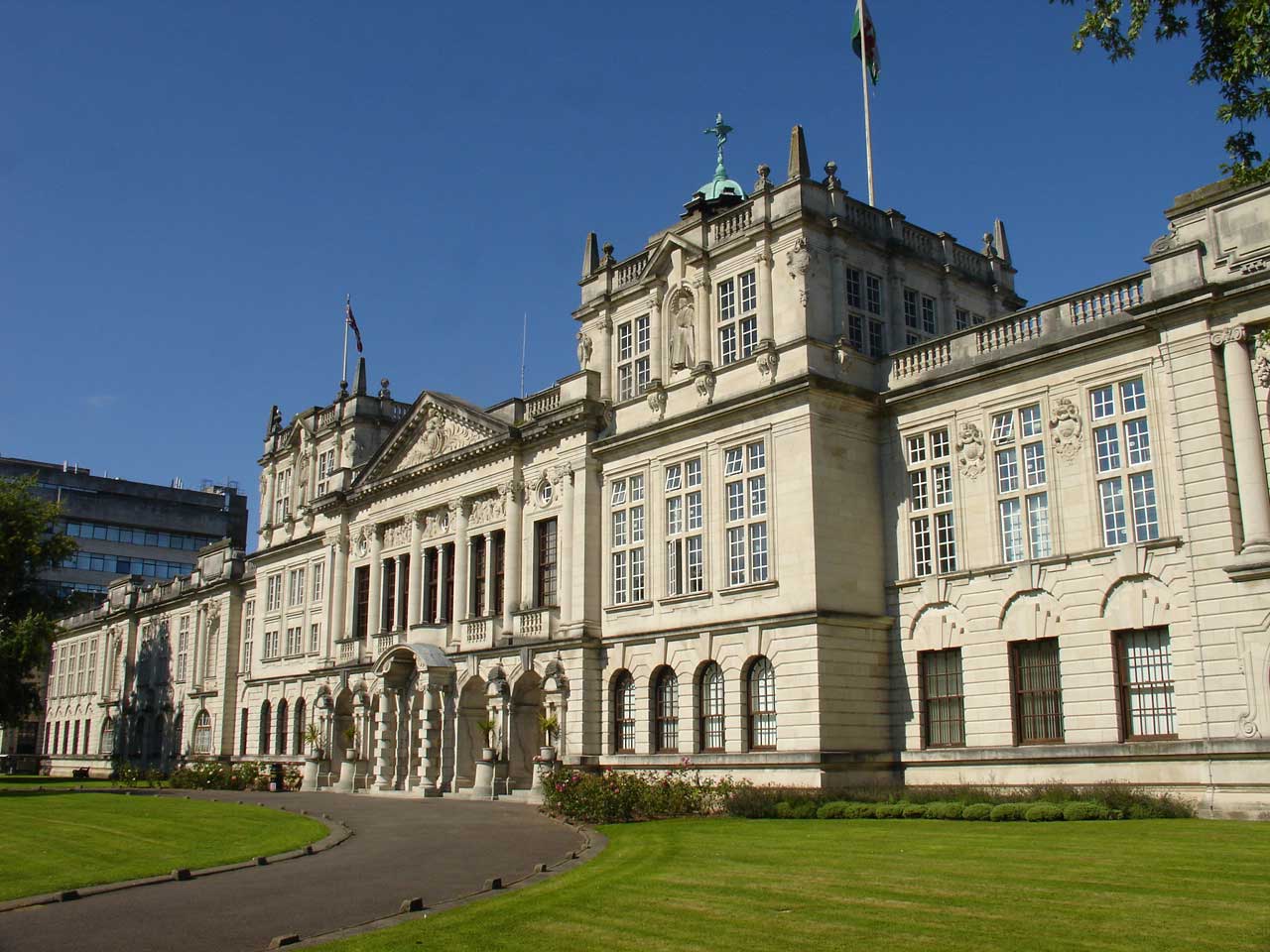 Cardiff University © Stan Zurek