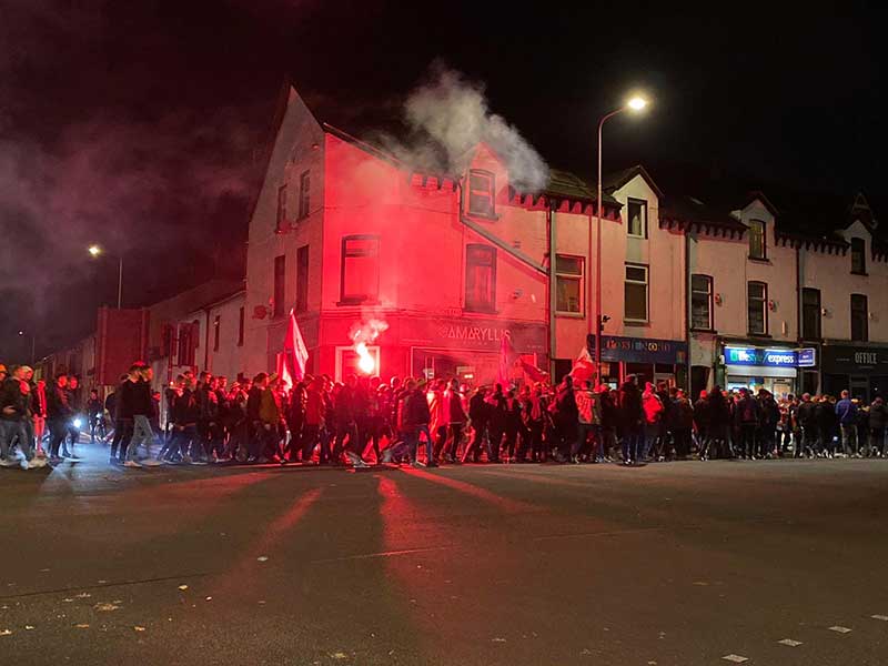 Football fans in Cardiff before the pandemic © Barney Lloyd-Wood 